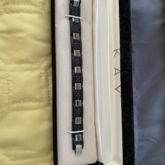 Men’s Bracelet - Picture 2 of 3